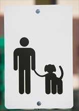 Dog walking sign, Close-up. Photo : fotog