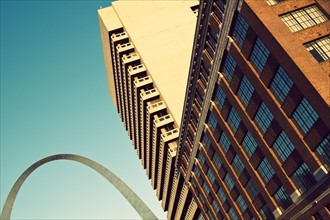 USA, Missouri, St. Louis, Low angle view of skyscraper. Photo : Henryk Sadura