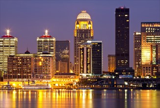 USA, Kentucky, Louisville, Skyline at night. Photo: Henryk Sadura