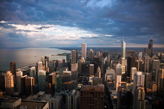 USA, Illinois, Chicago, City before storm, view from Hancock Tower. Photo : Henryk Sadura