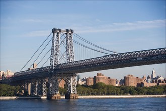 USA, New York State, New York City, Manhattan, Williamsburg Bridge. Photo: fotog