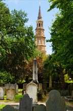 USA, South Carolina, Charleston, St. Philip's Church and cemetery.