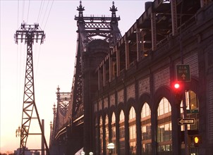 USA, New York City, Manhattan, Queensboro Bridge and Roosevelt Island Tram. Photo : fotog
