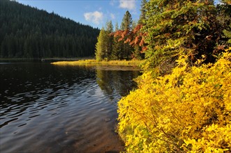 USA, Oregon, Multnomah County, Trillium Lake. Photo : Gary Weathers