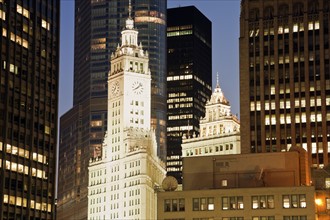 USA, Illinois, Chicago, Wrigley Building at night. Photo: Henryk Sadura