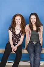 Portrait of teenage girls (16-17). Photo : Rob Lewine