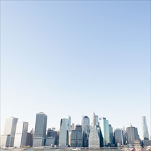 USA, New York State, New York City, Manhattan seen from Brooklyn, Skyline. Photo : Jamie Grill