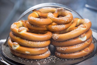 baked pretzels. Photo : fotog