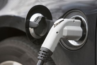 close-up of electric car. Photo : fotog