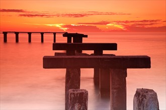 USA, Florida, Boca Grande, Ruined pier at sunset. Photo : Henryk Sadura