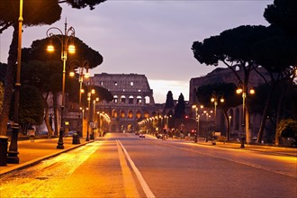Italy, Rome. Coliseum at sunrise. Photo : Henryk Sadura