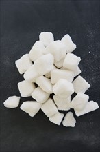 Close up of sugar cubes. 
Photo : Jamie Grill