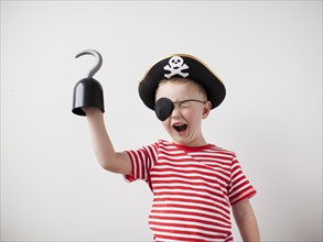 Toddler boy (2-3) dressed-up as pirate. 
Photo : Jessica Peterson