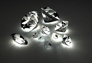 Variety of polished gems. 
Photo : Calysta Images