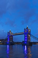 UK, London, Tower Bridge.