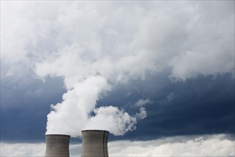 France, Rocroi, Cooling towers of nuclear power plant. Photo: Mike Kemp