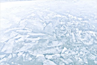 Close-up of broken ice. Photo: DKAR Images