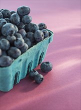 Blueberries in carton box. Photo : Daniel Grill
