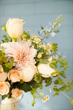 bunch of cream colored flowers. Photo: Jessica Peterson