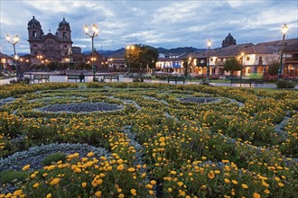 View to cathedral. Peru, Cuzco.
Photo : Henryk Sadura
