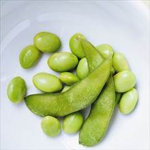 Studio shot of green peas .
Photo : Kristin Lee