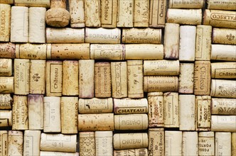 Studio shot of wine corks.
Photo : Tetra Images