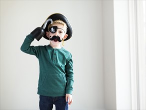 Boy (2-3) dressed up as pirate