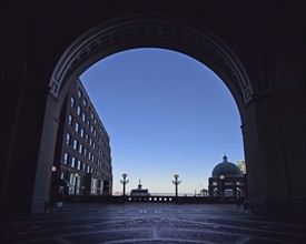 Archway entrance to Rowes Wharf