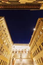 Palazzo Salimbeni on illuminated Salimbeni square