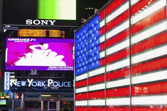New York City, Neon of american flag