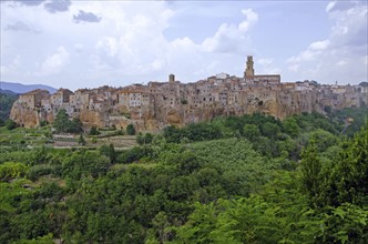 Italy, Tuscany, Pitigliano, Landscape with old town
