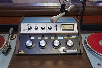 Radio broadcasting equipment