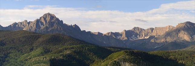 USA, Colorado, Ridgway, Panorama of Mount Sneffels and Sneffels range