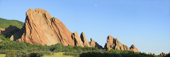USA, Colorado, Roxborough State Park, Panorama of Sandstone formations