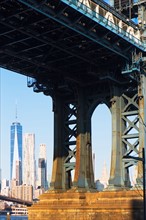 USA, New York, Brooklyn bridge and skyscrapers in background