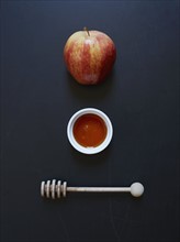 Apple honey and honey dripper