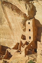 USA, Colorado, Mesa Verde National Park, Ancient Pueblo Ruin on sunny day