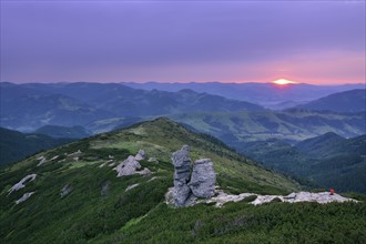 Ukraine, Ivano-Frankivsk region, Verkhovyna district, Carpathians, Chernohora, Mountain landscape at sunset