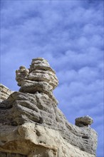 USA, New Mexico, Abiquiu, Limestone rock formations