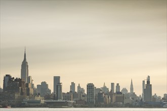 USA, New York State, New York City, Manhattan skyline at sunrise