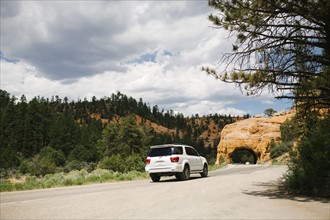 USA, Utah, Car on country road in Bryce Canyon National Park