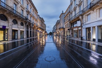 France, Nouvelle-Aquitaine, Bordeaux, Street in old town