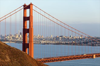 USA, California, San Francisco, Golden Gate Bridge with city skyline in background
