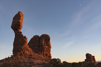 Balanced Rock in Arches National Park, Utah, USA
