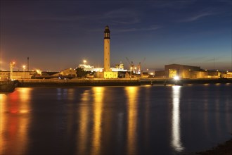 Dunkirk Lighthouse at night