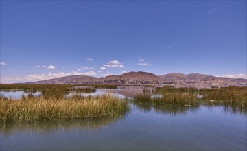 Peru, Sillustani, Lake and hills