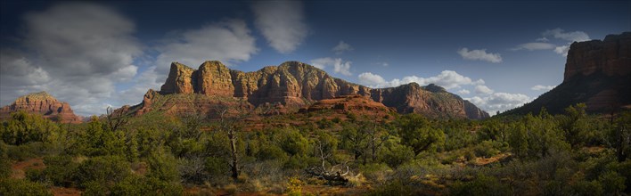USA, Arizona, Sedona, Landscape with rock formations
