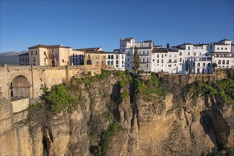 Spain, Ronda, Village on top of cliff