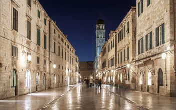 Croatia, Dubrovnik, Street in medieval town at night