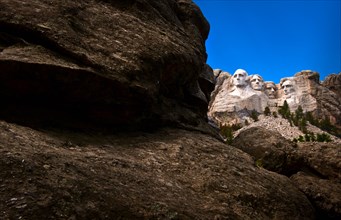 USA, South Dakota, Mount Rushmore, Rocks and boulders next to Mount Rushmore